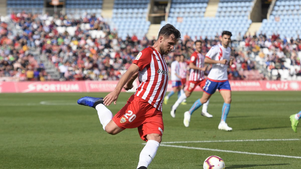 Álvaro Giménez en acción.