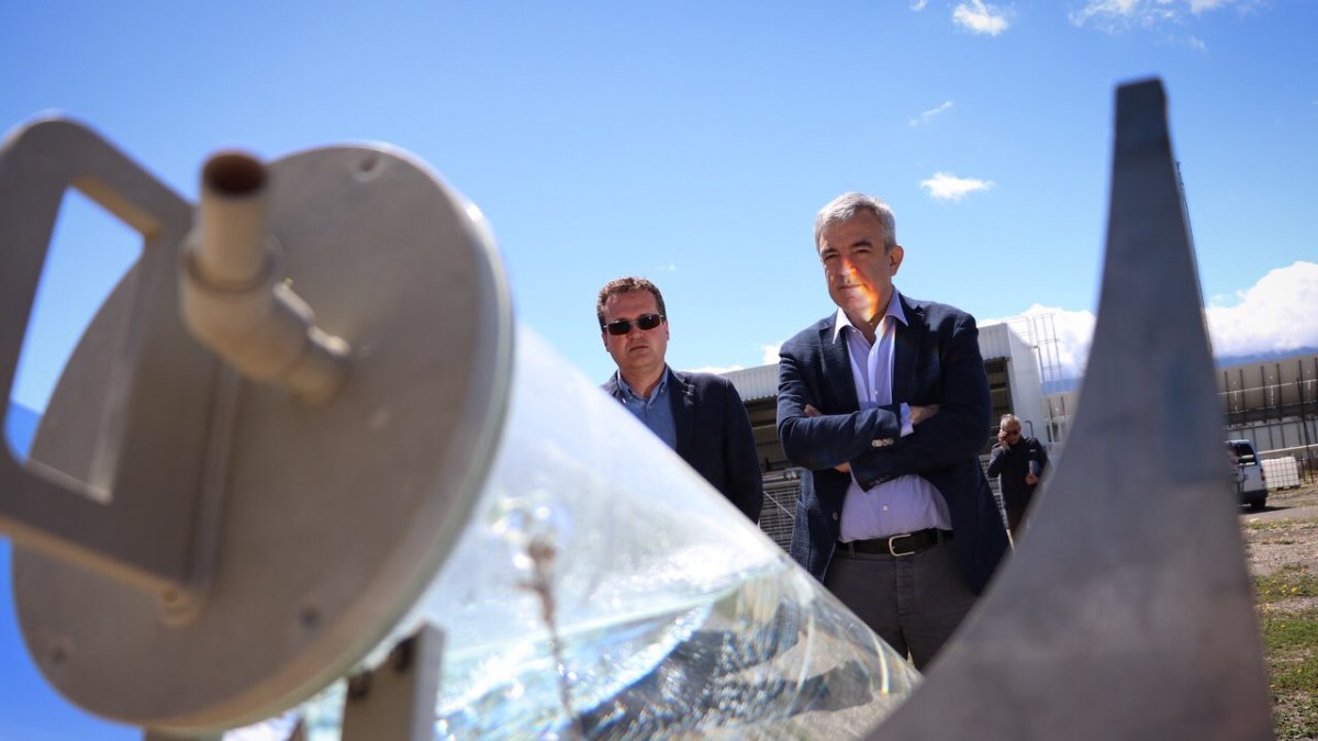 Luis Garicano visitando la Plataforma Solar