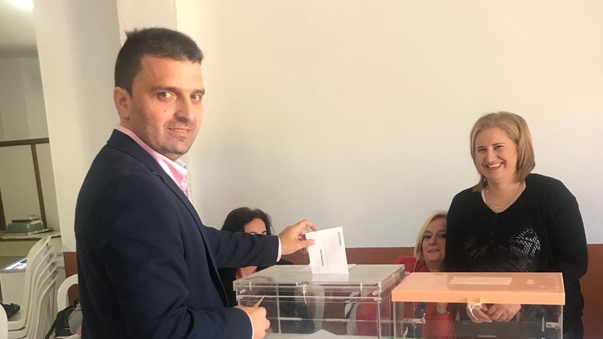 Juan Francisco Rojas ha votado en Cuevas del Almanzora.