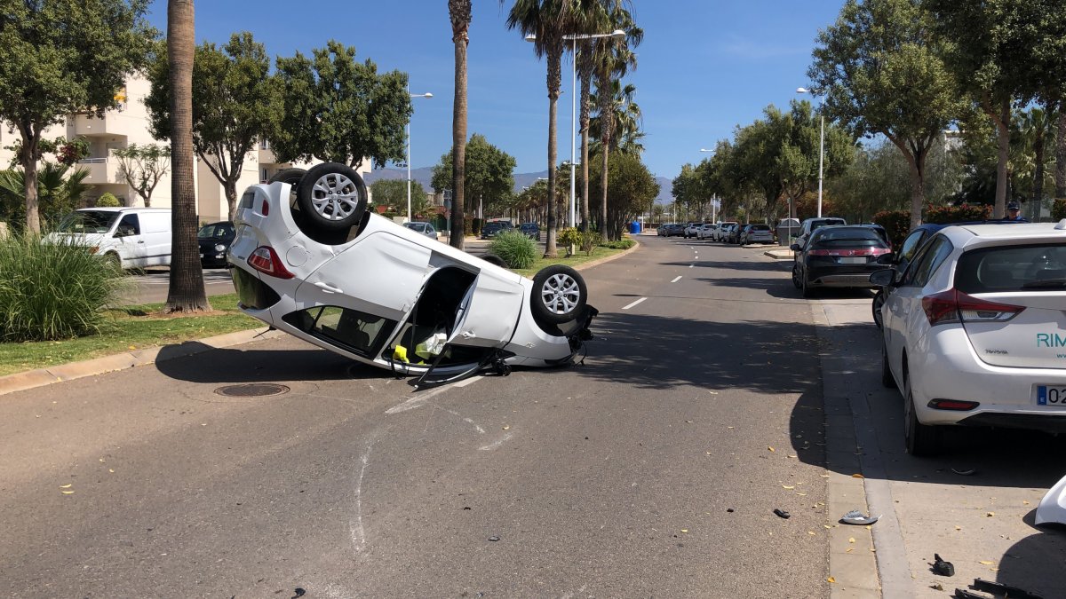 Estado en que quedó el coche tras el siniestro (Foto: José Luis Ruiz).