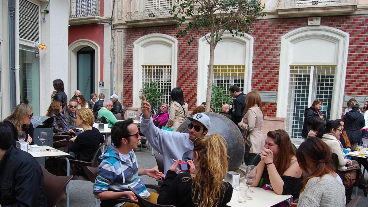 El sector de la hostelería es uno de los que más empleo absorbe.
