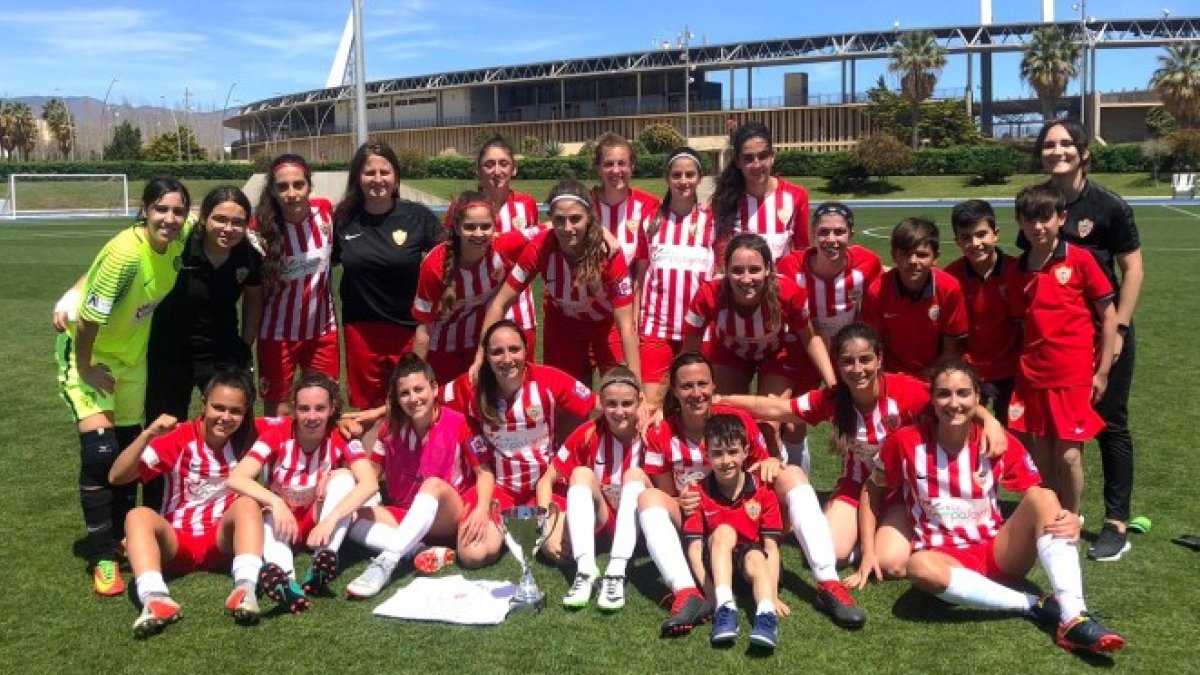 El Almería Femenino, flamante campeón de Liga a nivel provincial.