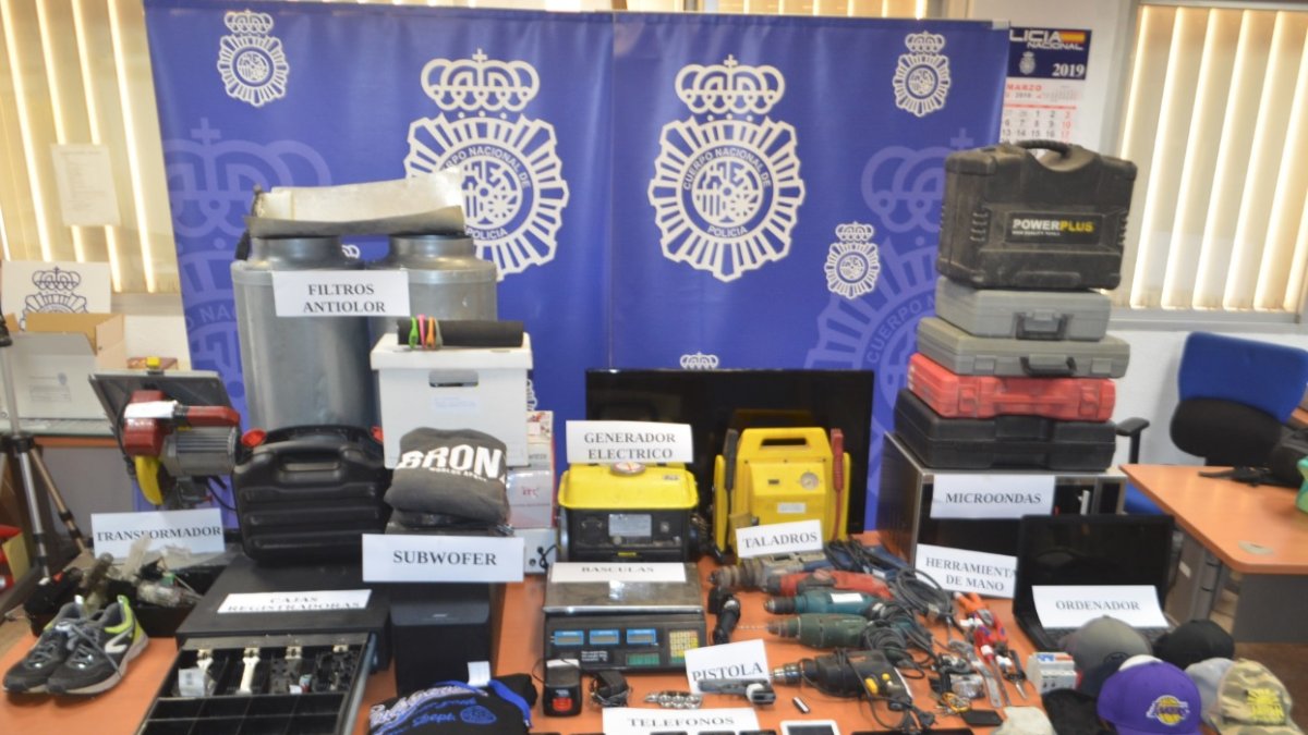 Material intervenido en la operación policial.