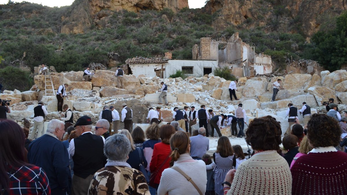 Un gran número de personas se han acercado este fin de semana hasta Macael.