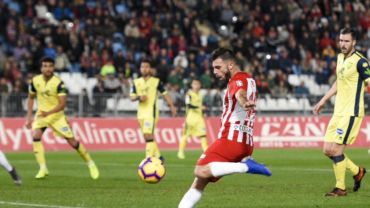 Luis Rioja en acción.