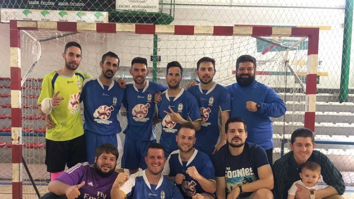 Los campeones posan tras una de sus últimas victorias.