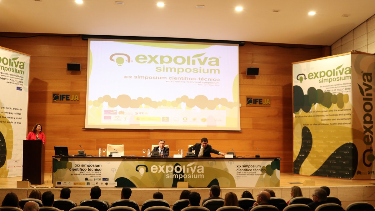 Inauguración del XIX Simposio Científico-Técnico de Expoliva.