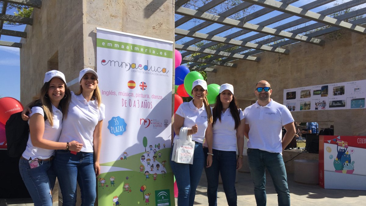 EDUCACIÓN  El stand de Emmaeduca maravilló a las familias al completo.