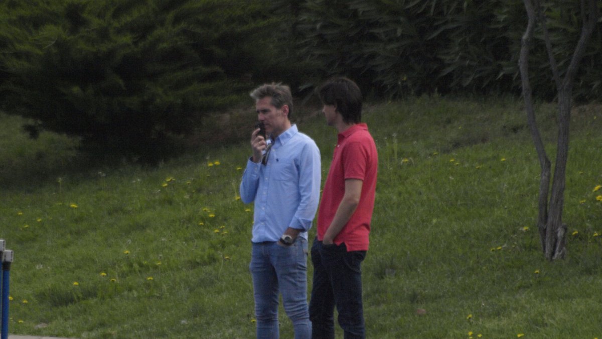 Corona e Ibán viendo un entrenamiento en el Anexo.