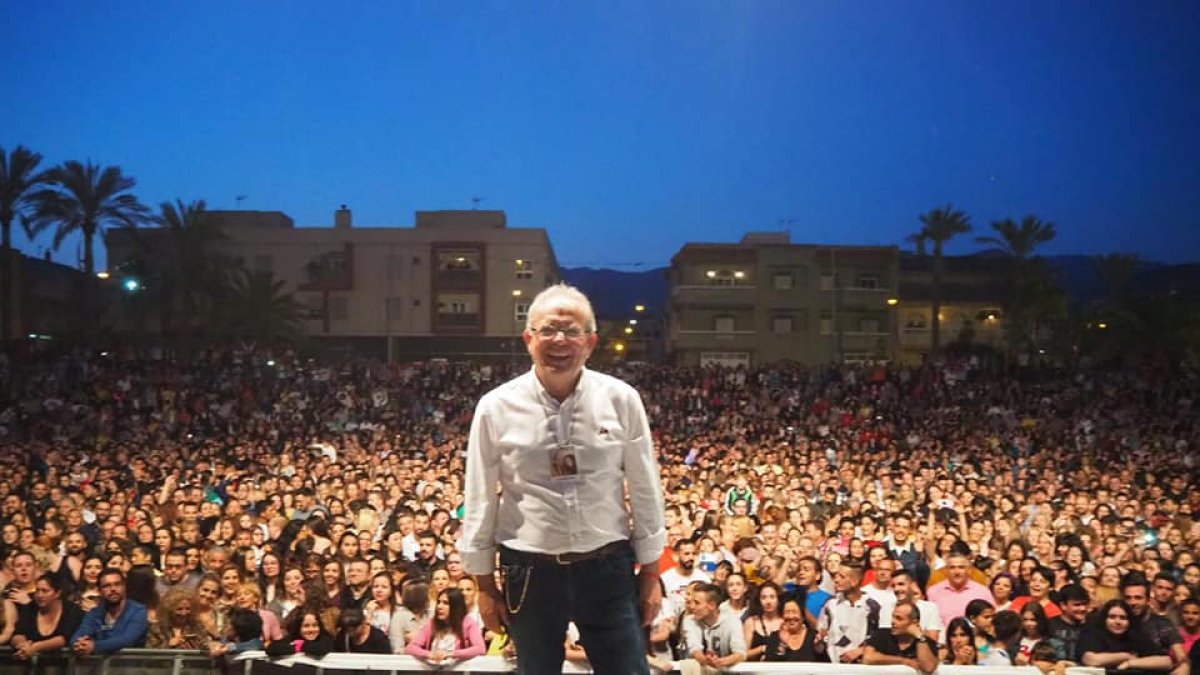 Antonio Bonilla en un reciente concierto de Camela en La Gangosa.