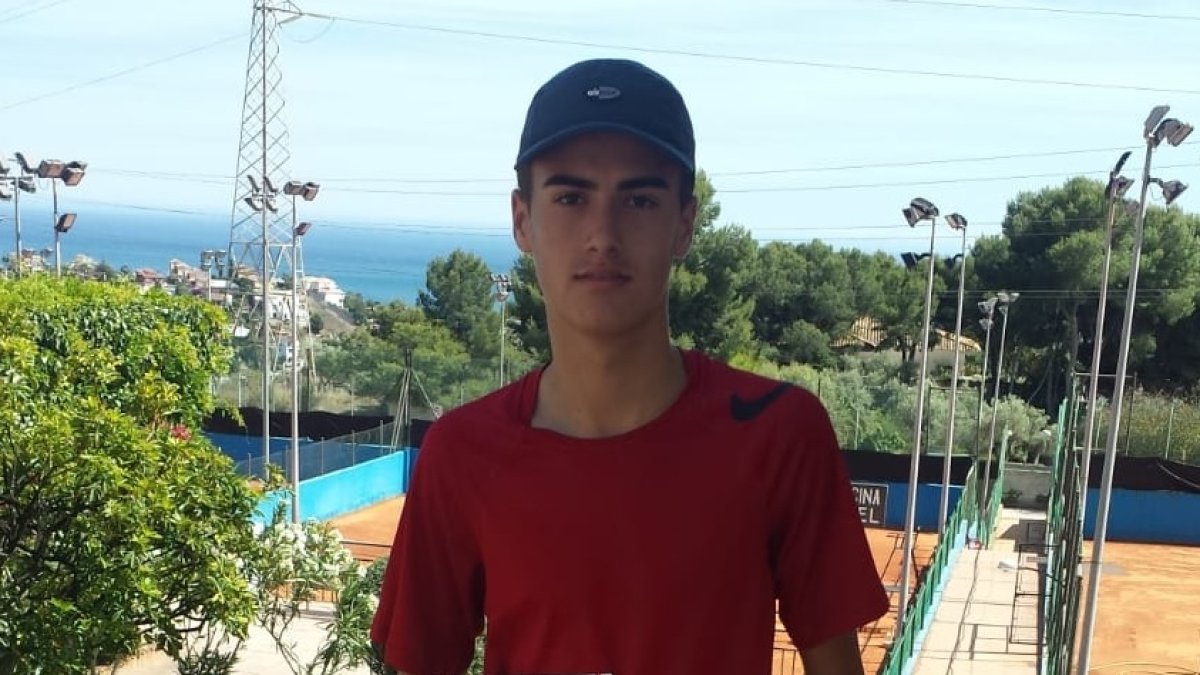 Hugo Navas, subcampeón del Champions Bowl.