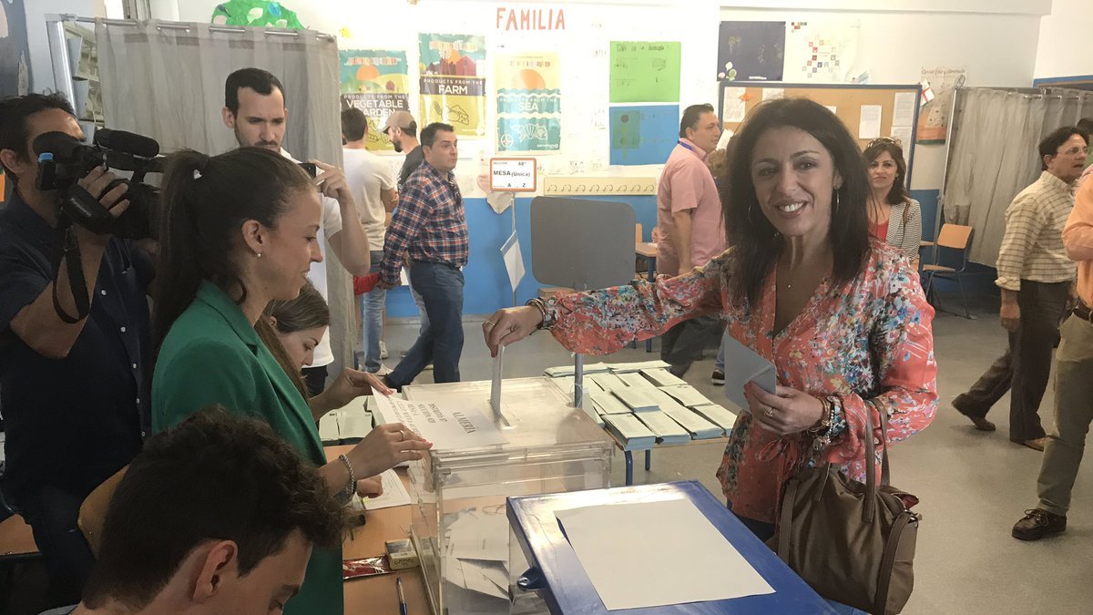 Bosquet, votando en el Nueva Almería