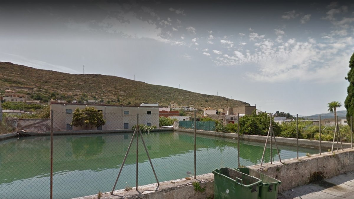 Imagen de la Balsa de Pago del municipio de Berja objeto del primer acuerdo: su limpieza.