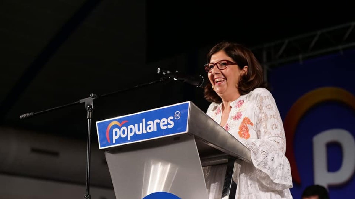 Rosa María Cano, durante un mitín de esta campaña electoral.