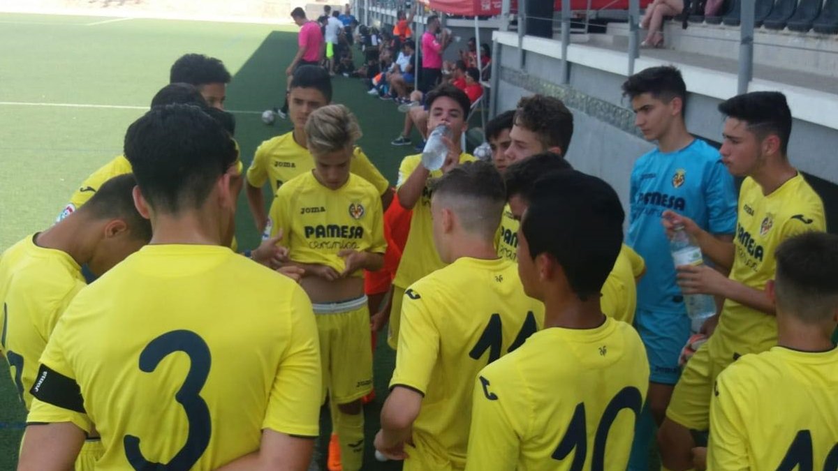 Descanso en un partido de la pasada edición.