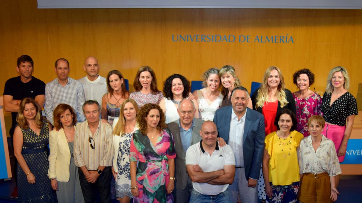Asistentes al homenaje.