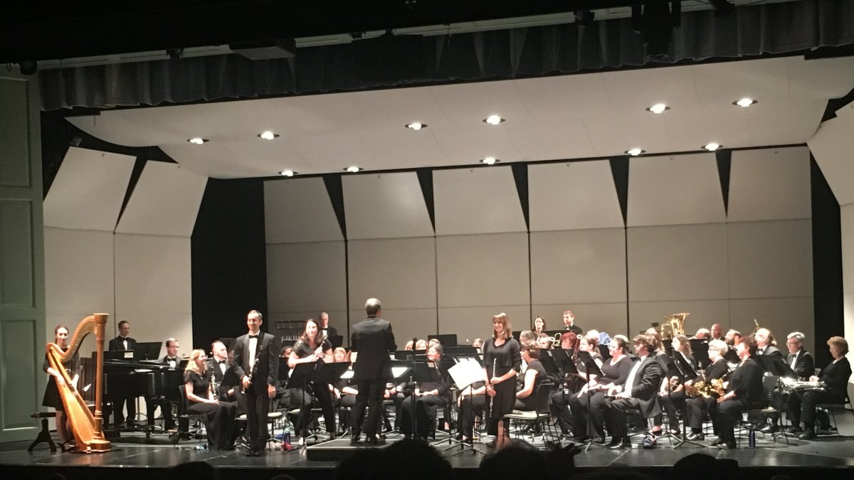 La cuarta estancia de Juan José Navarro en EE. UU. incluyó cursos de dirección y conciertos.