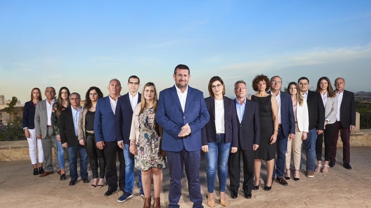 Imagen utilizada en la campaña electoral por el PSOE presidida por su candidato en el centro, Martín Gerez.
