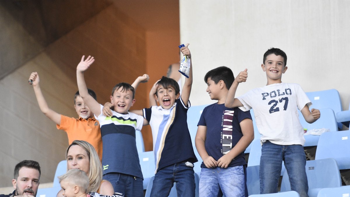 Jóvenes aficionados.