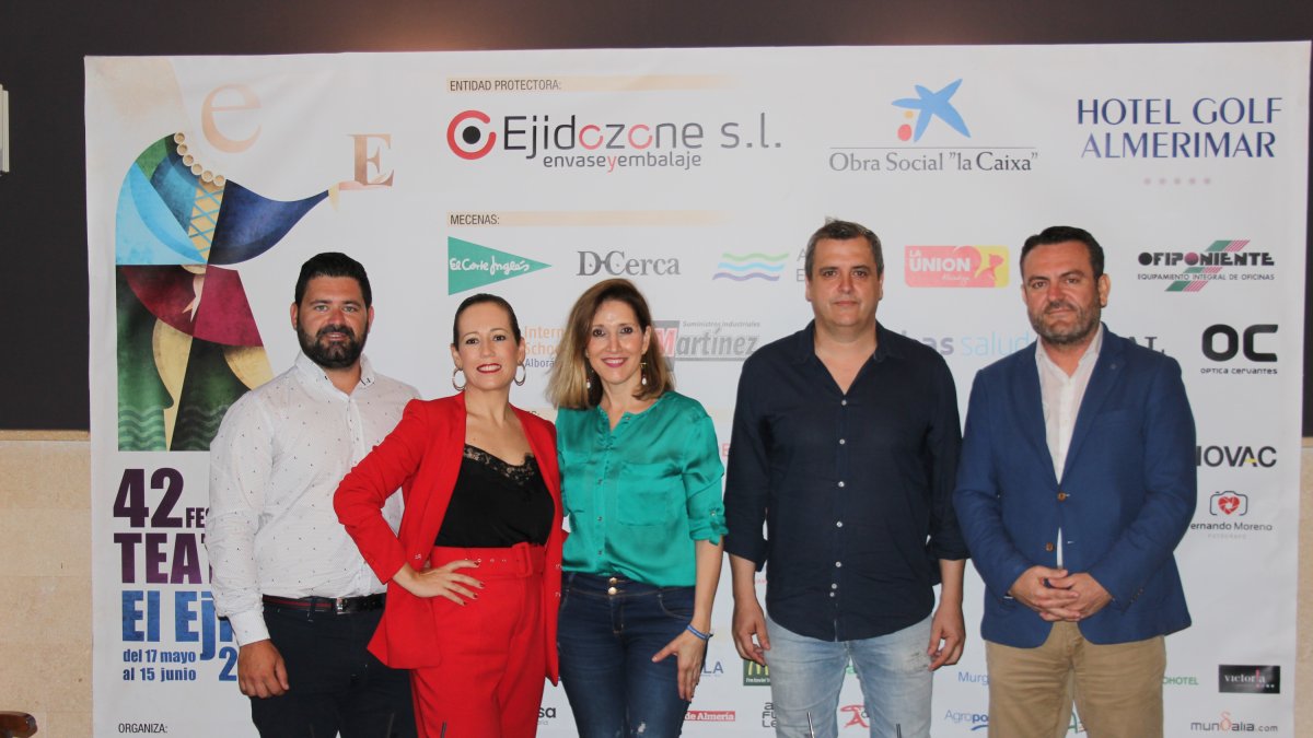 Presentación de la actividad Teatro Comestible, del Restaurante La Costa, ayer.