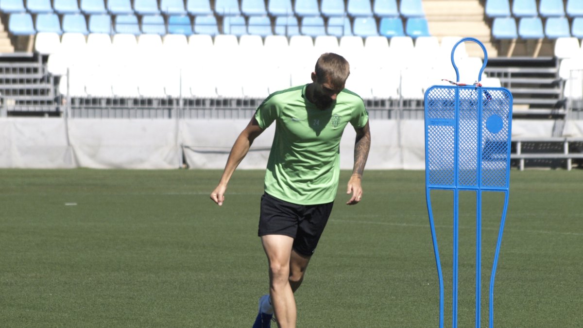 Esteban Saveljich tiene un año más de contrato con el Levante.