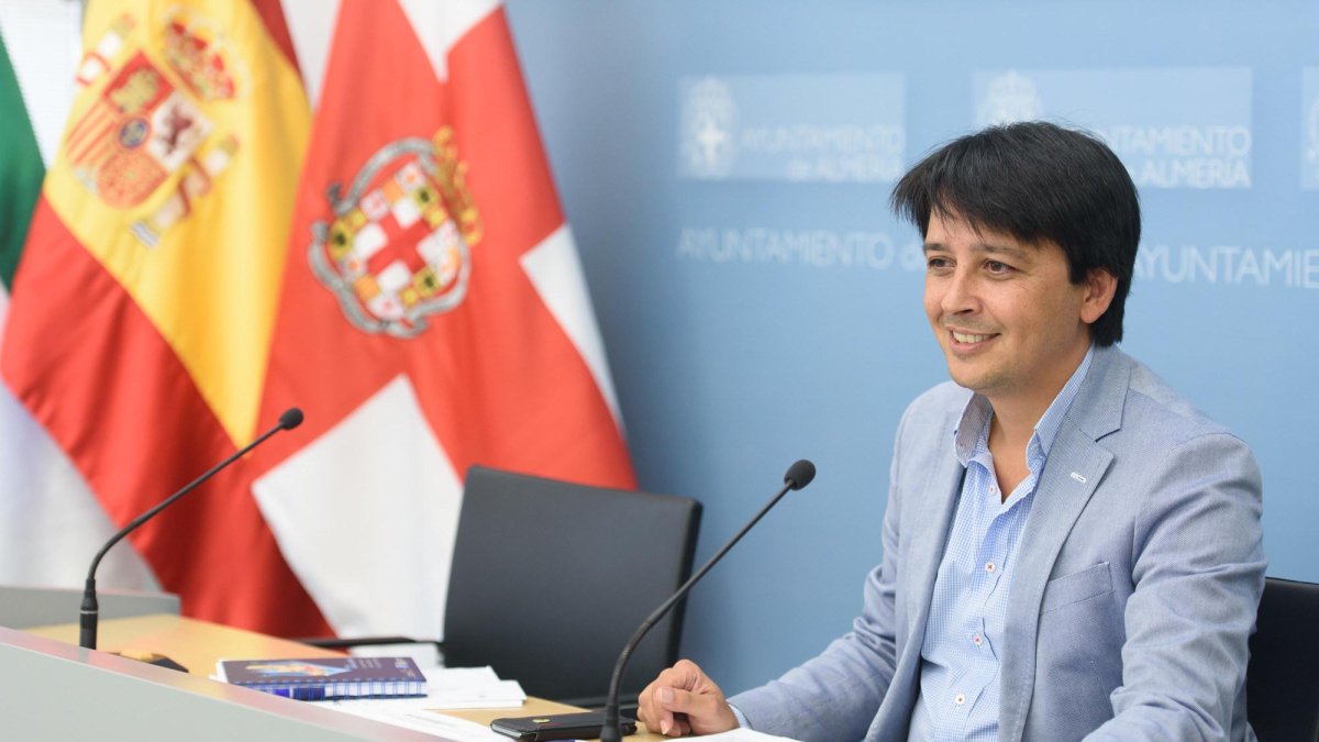 Mnauel Guzmán pasará del Ayuntamiento de la capital a la Diputación provincial.