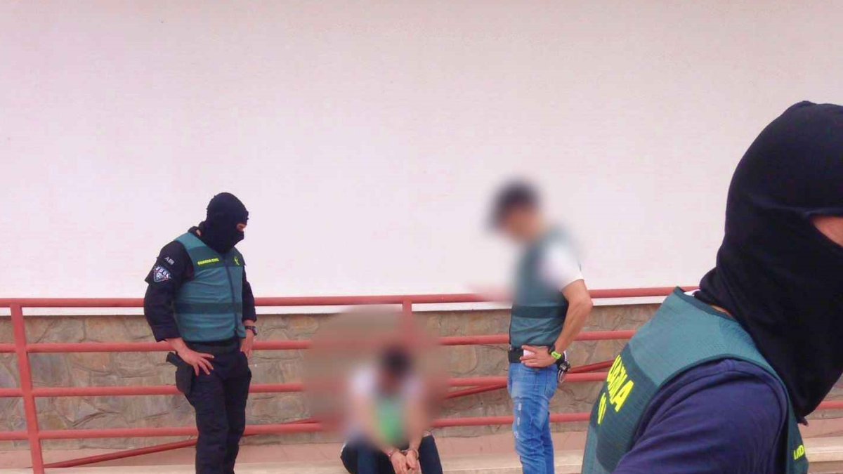 Momento de la detención del presunto líder criminal.