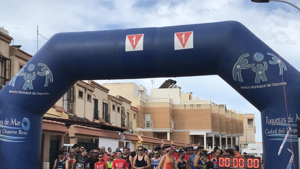 Corredores preparados para la salida