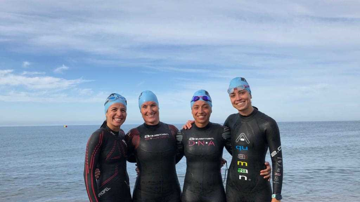 Las campeonas posan tras la conquista.