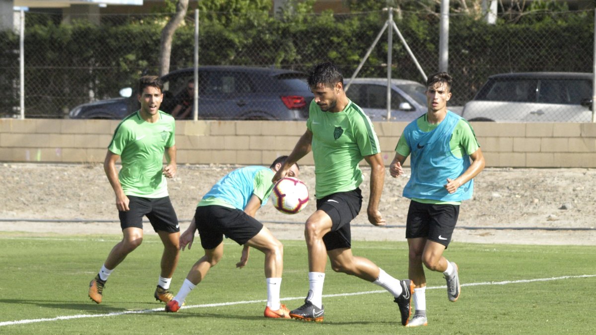 El Almería entrenará durante julio en el campo de la Vega.