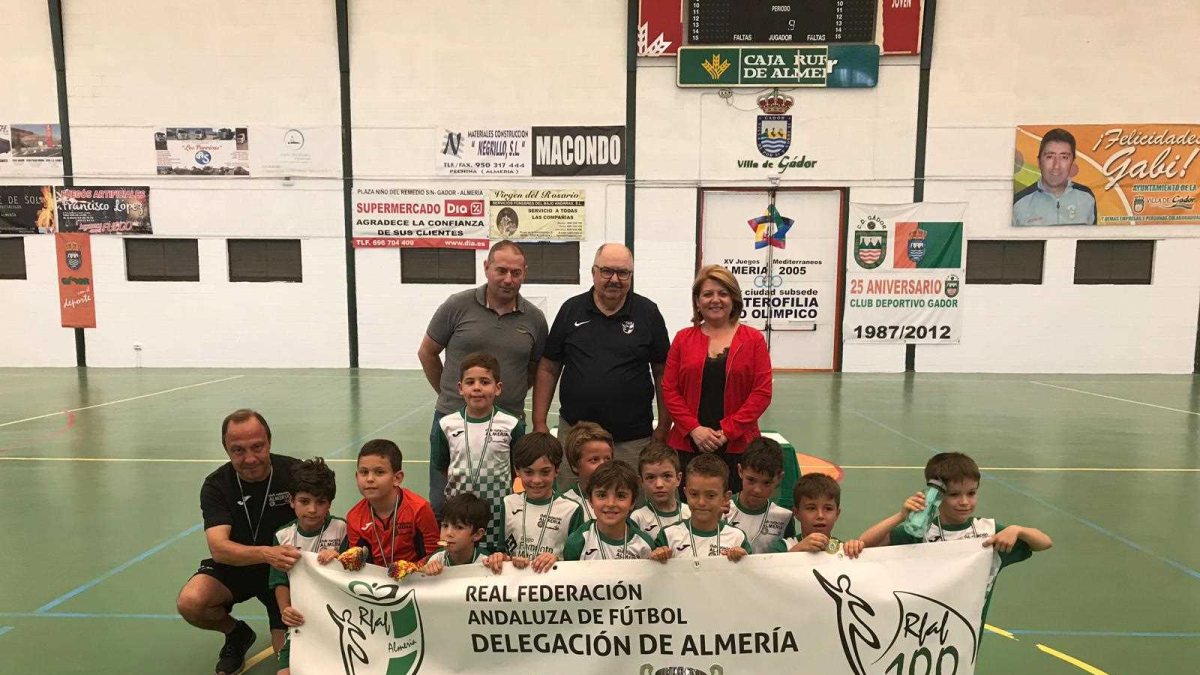 Los prebenjamines del Natación Almería.