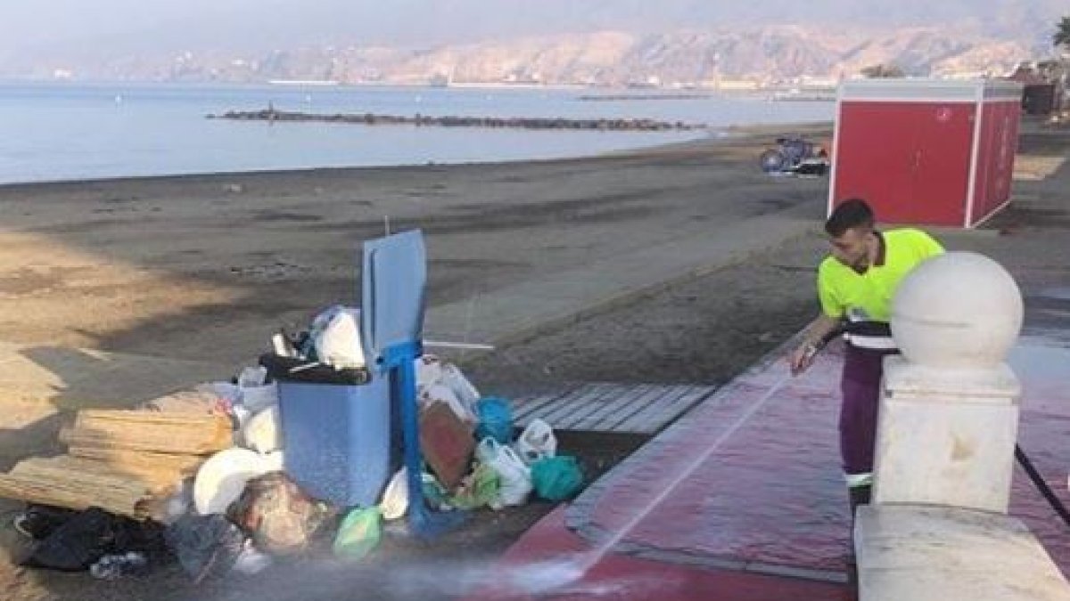 Parte de la basura recogida este lunes.