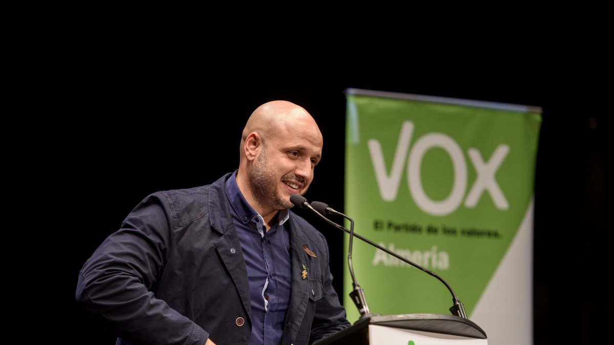 Rodrigo Alonso, en un mitin de Vox en Almería.