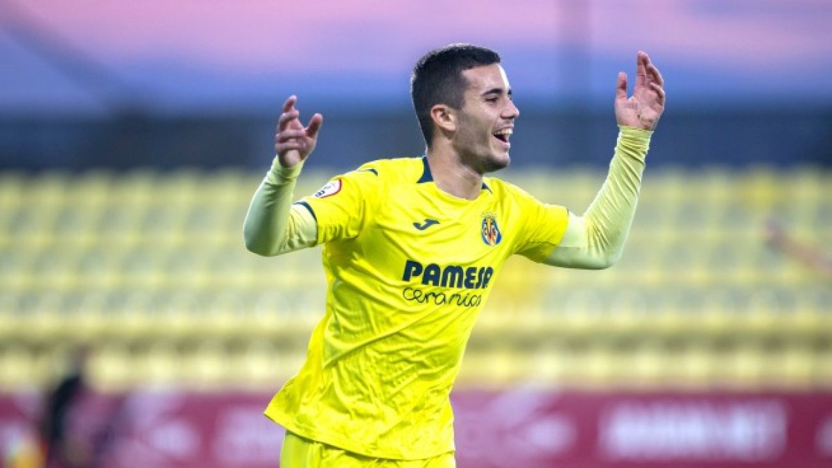 Simón Moreno refuerza la delantera del Almería.