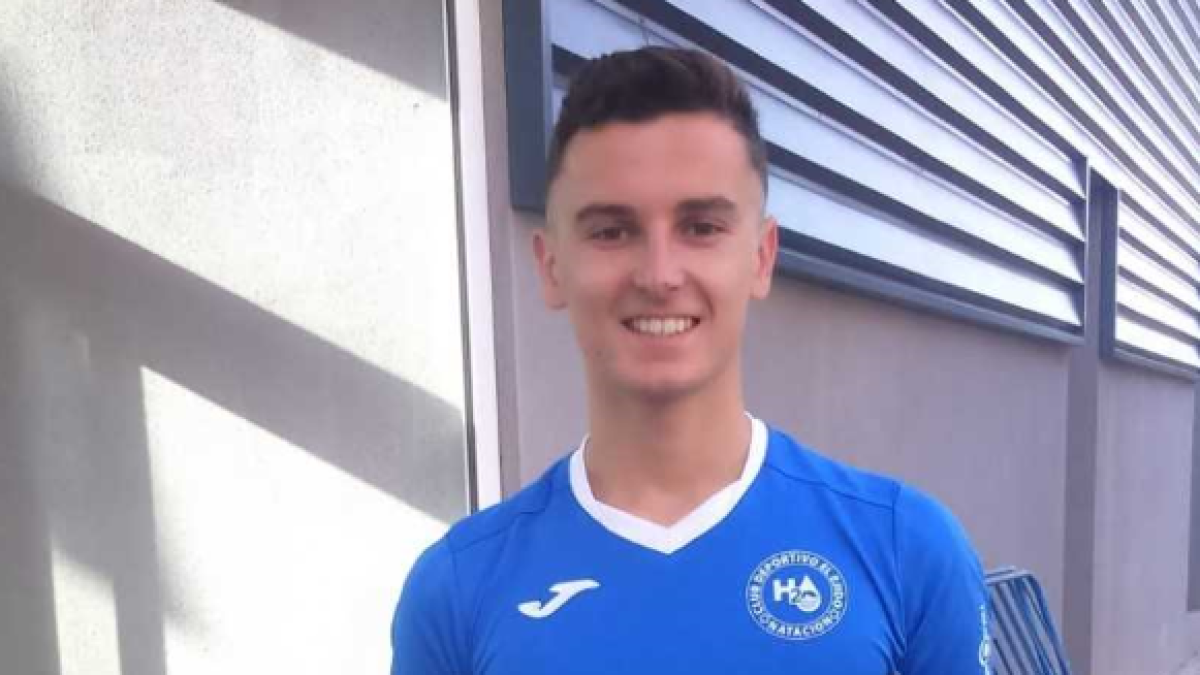 Manu Martos sigue brillando en la natación.