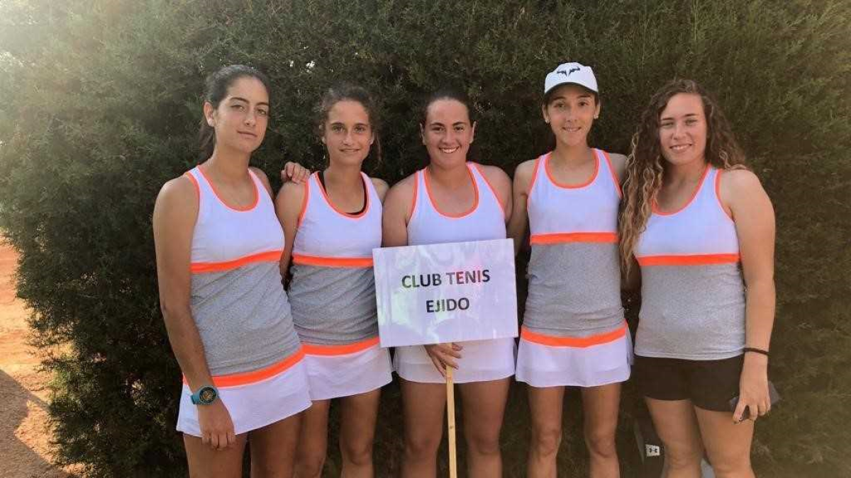 Una almeriense finalista en dobles.