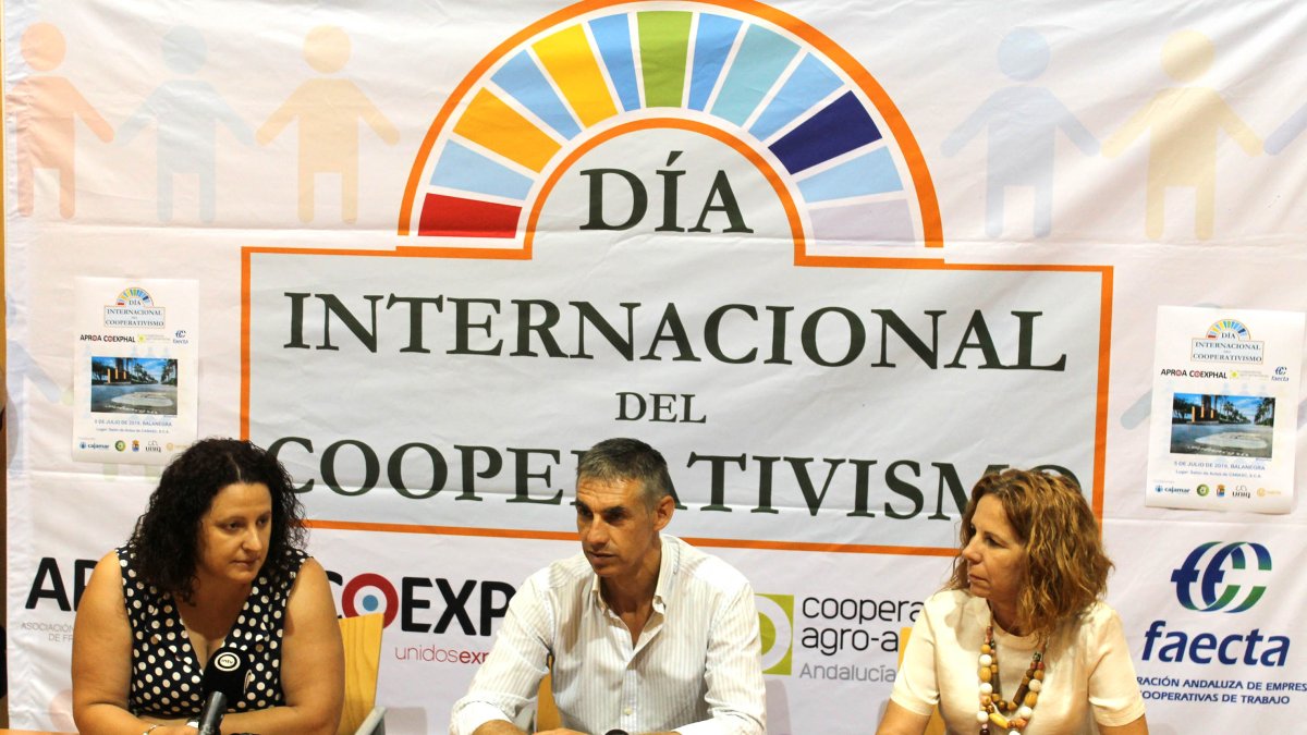 Presentación de la fiesta del cooperativismo del viernes