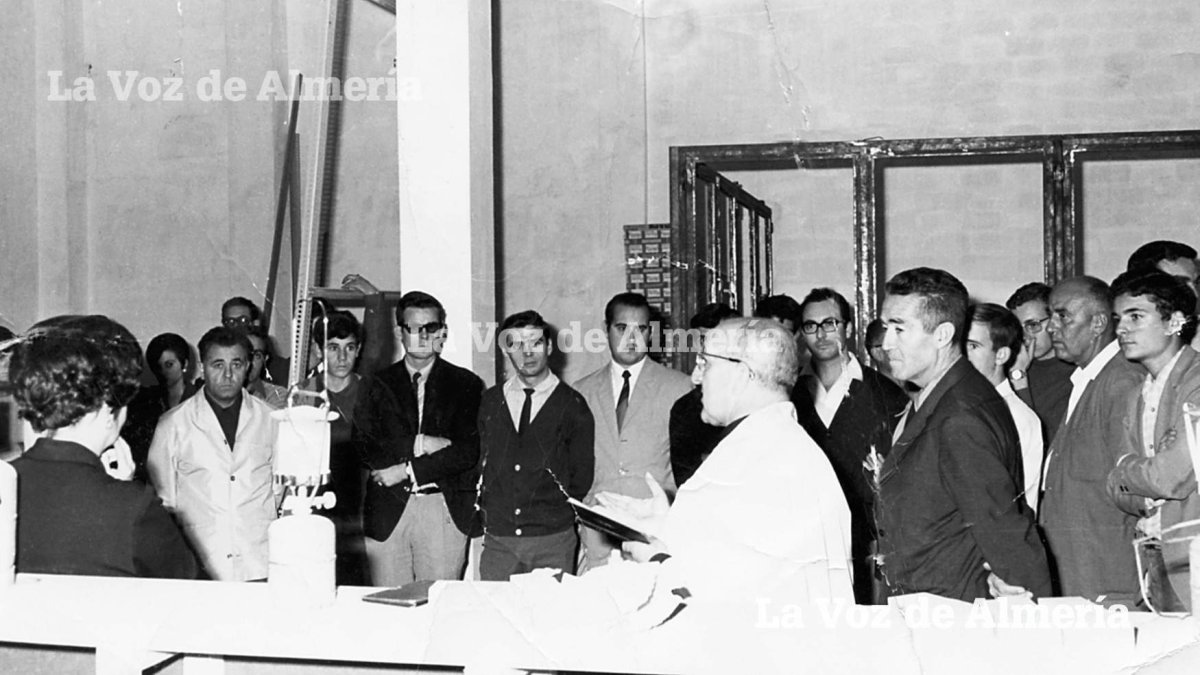 En el verano de 1969 uno de los comercios de moda era la firma de Almacenes La Llave.