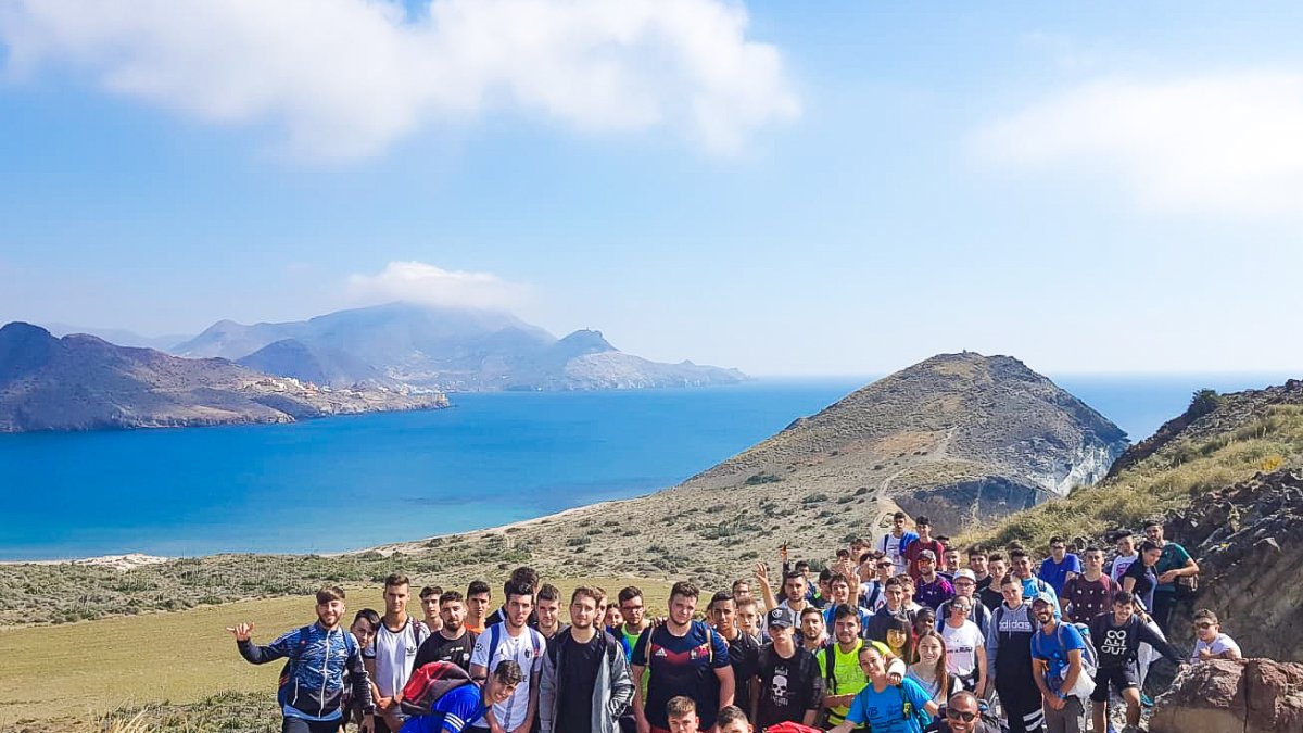 Los alumnos de TECO realizan prácticas en la costa.