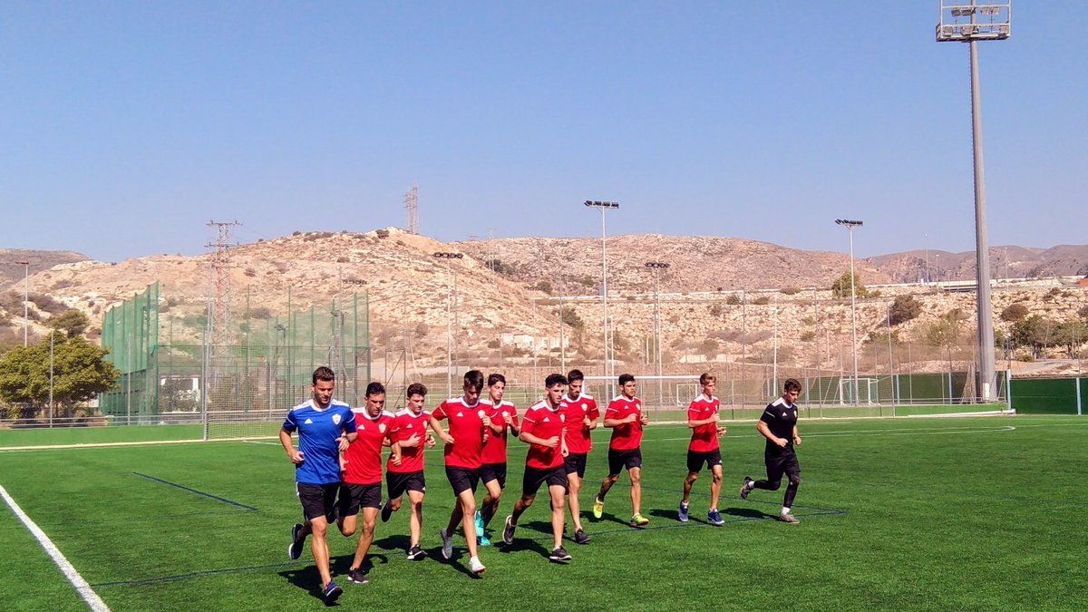 El Almería B ya se ejercita en Los Ángeles.