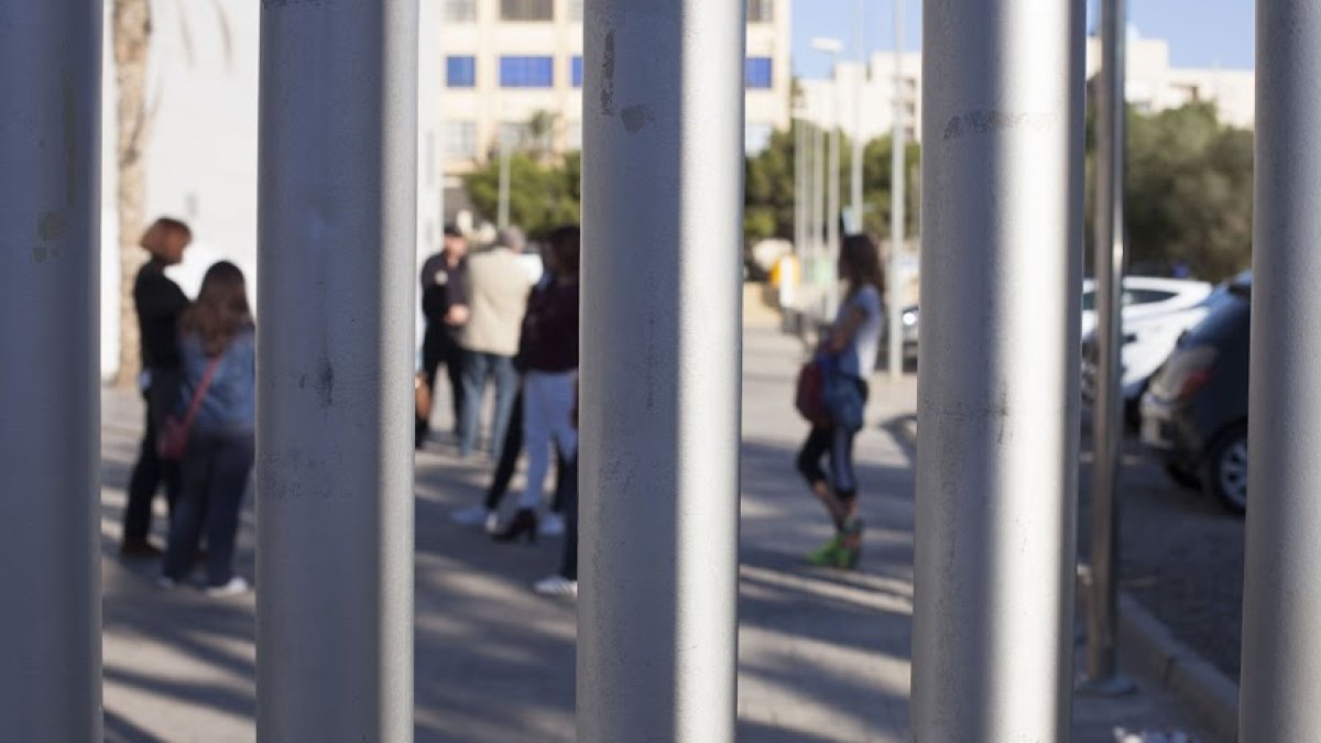 Imagen de víctimas de violencia de género asistiendo a jornadas de autoprotección de Diputación.