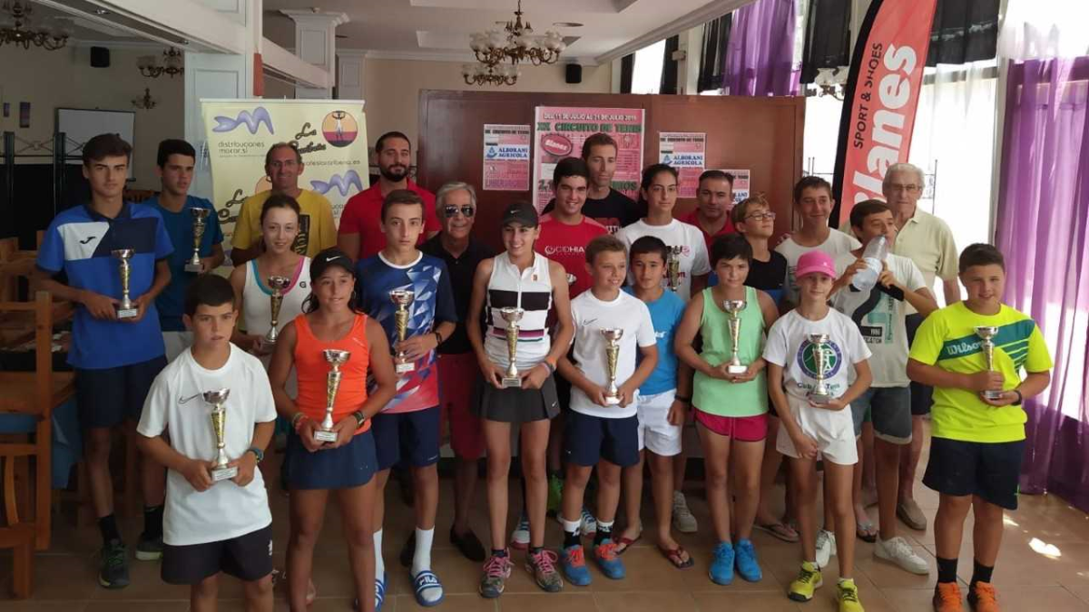 La cantera del tenis almeriense en escena.