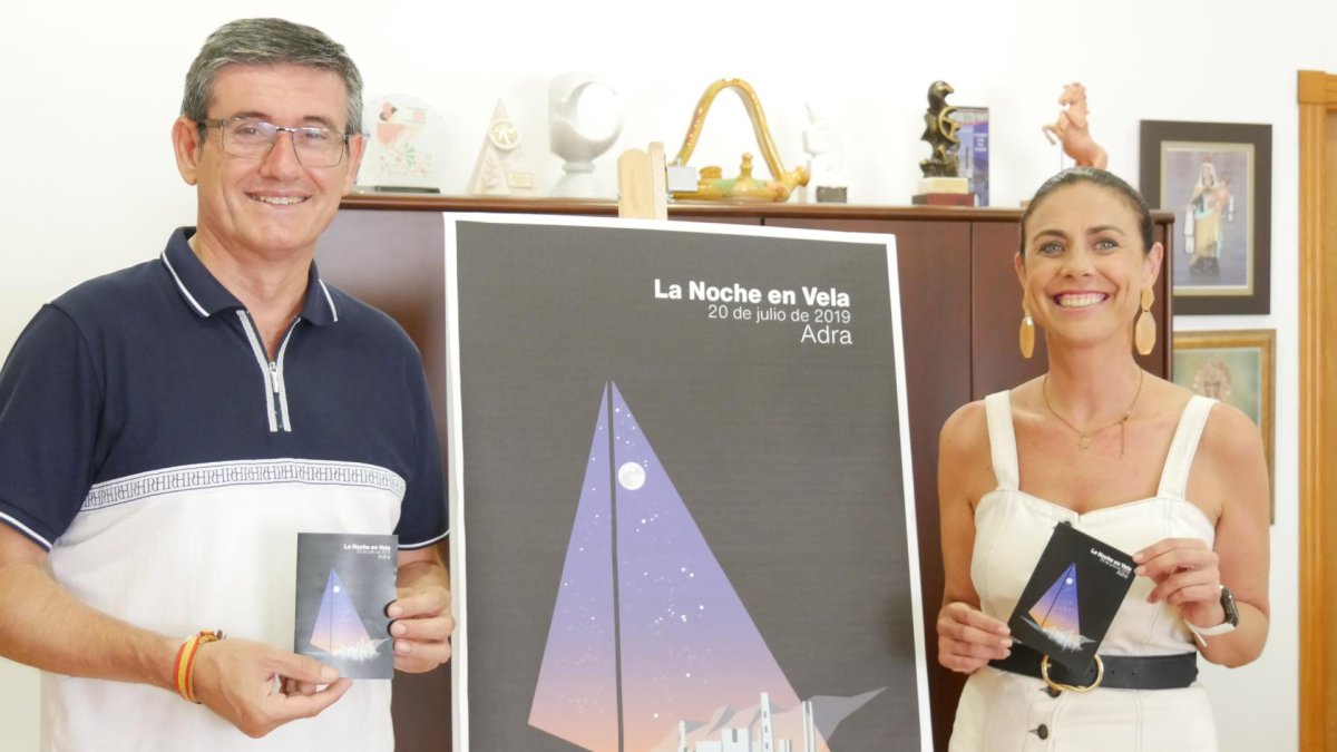 Manuel Cortés y Eli Fernández durante la presentación de la \'Noche en Vela\'.