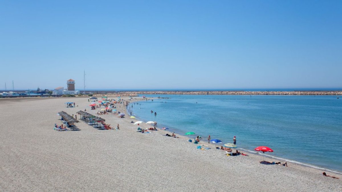 La playa sigue siendo el principal reclamo para los turistas.