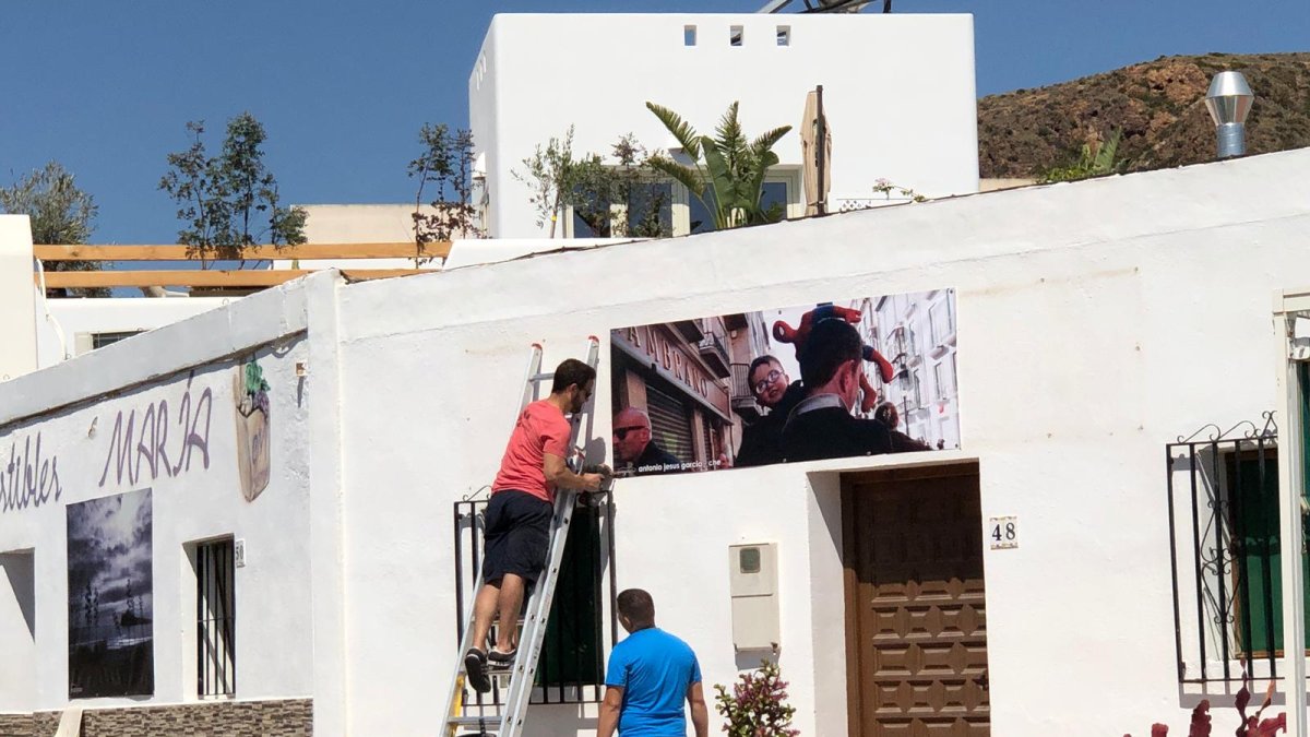 Los artistas subastarán sus obras por una buena causa.