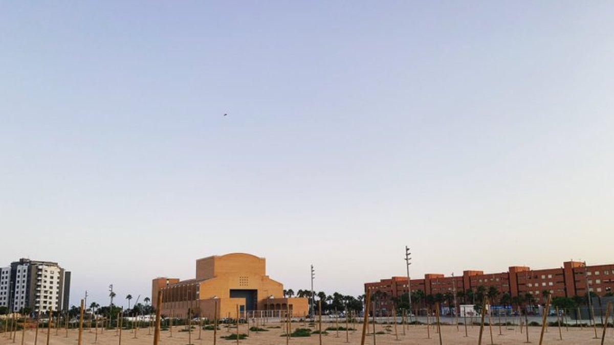 Zona de acampada tras el Auditorio Maestro Padilla.