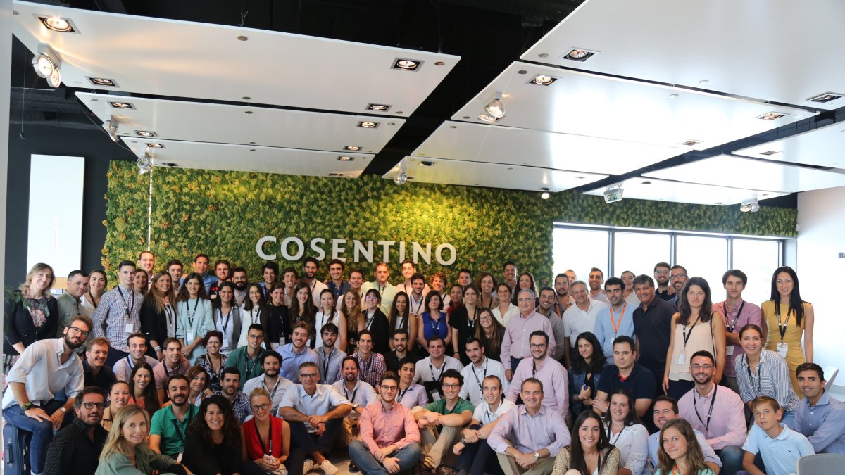 La fundación del Grupo Cosentino ha apostado desde sus inicios por la educación de los jóvenes almerienses.