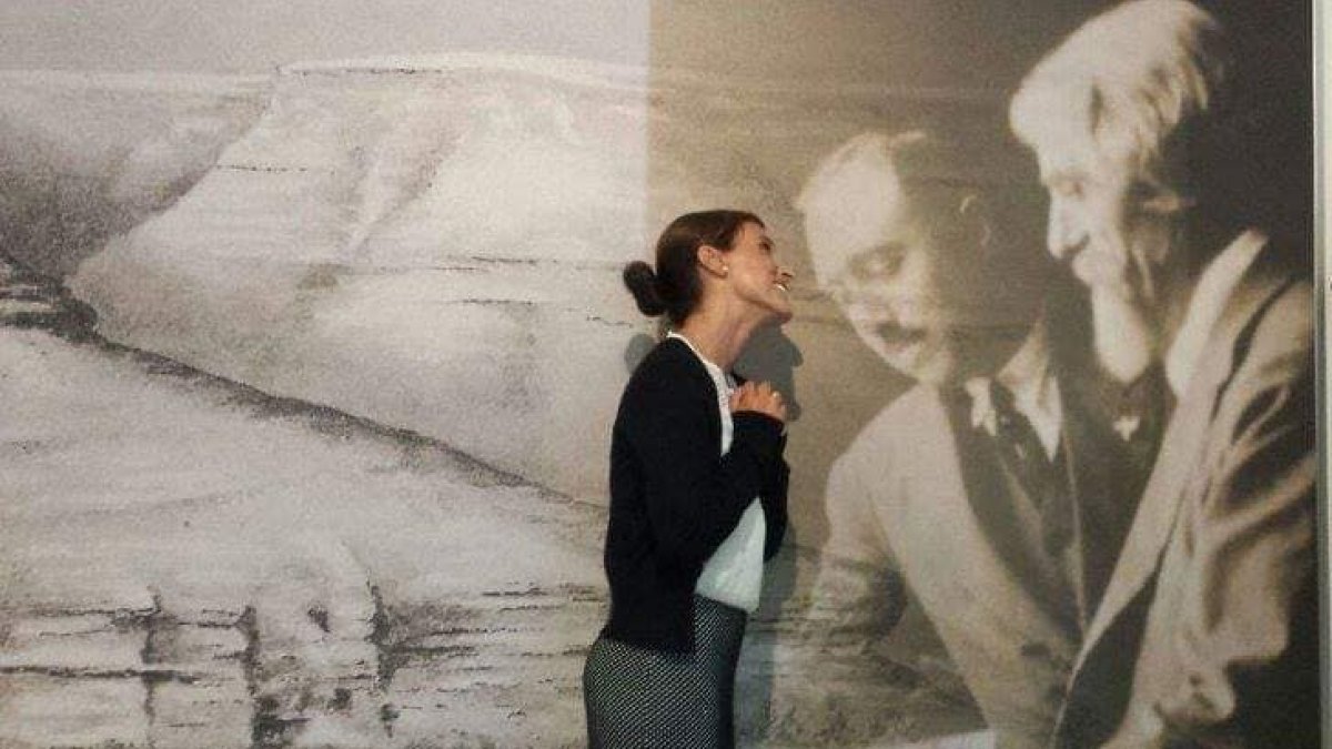 Personaje de Celia Viñas de Viajar en el Tiempo.