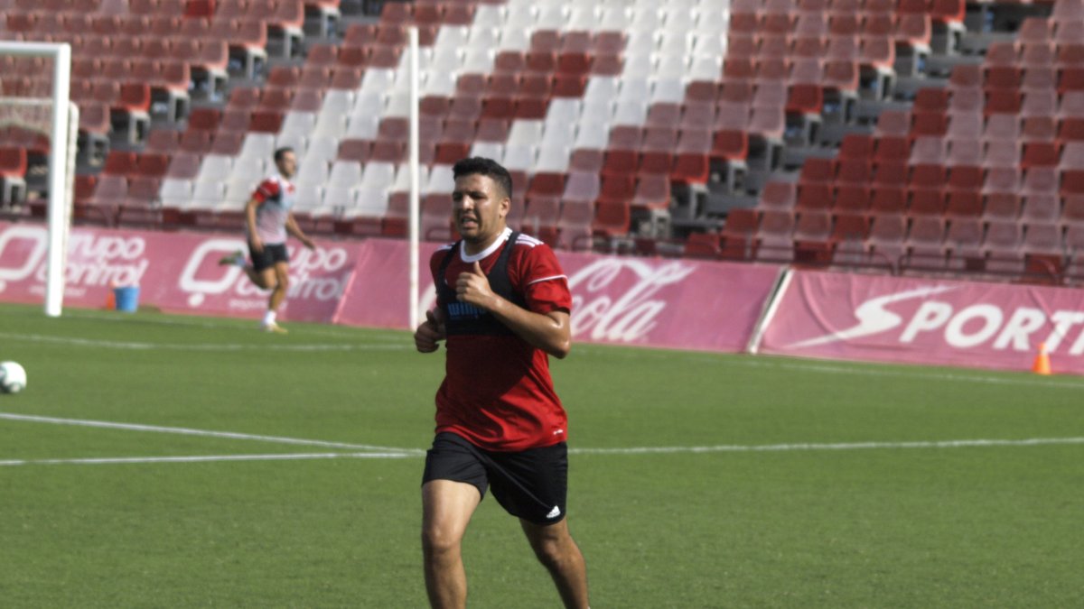 Hicham Khaloua ya no pertenece al Almería.