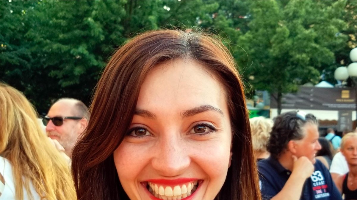 Aylen Rodríguez Ferrari es graduada en Derecho por la Universidad de Almería.